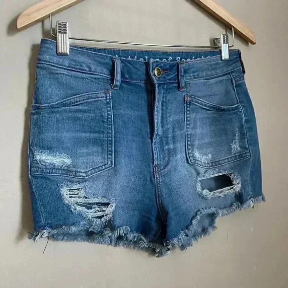 Articles of Society High Rise Distressed Shorts Size 28 - Picture 4 of 8